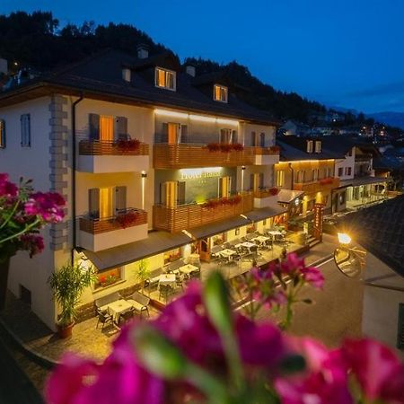 Hotel Italia Castello–Molina di Fiemme Kültér fotó