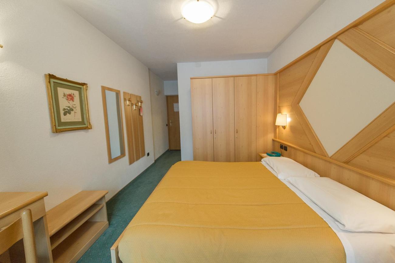 Hotel Italia Castello–Molina di Fiemme Kültér fotó