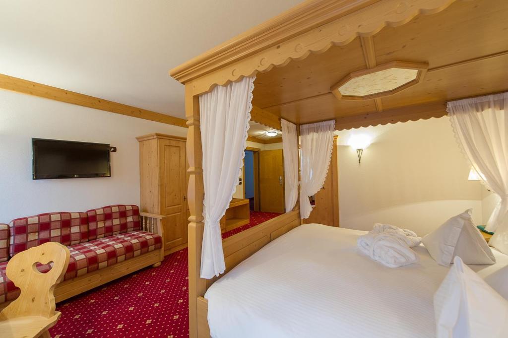 Hotel Italia Castello–Molina di Fiemme Szoba fotó